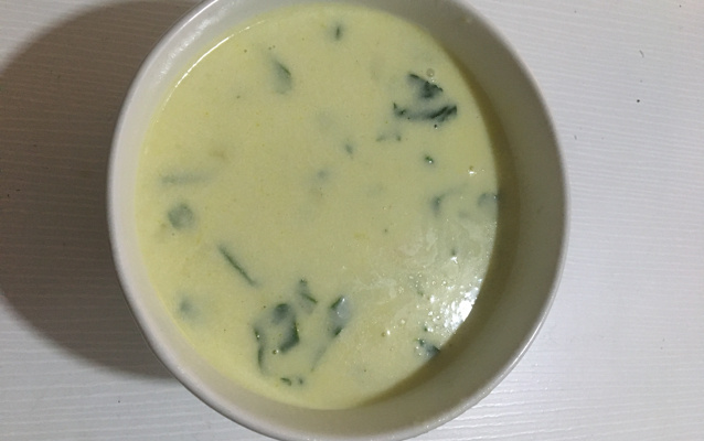 Sopa de frango com nhoque