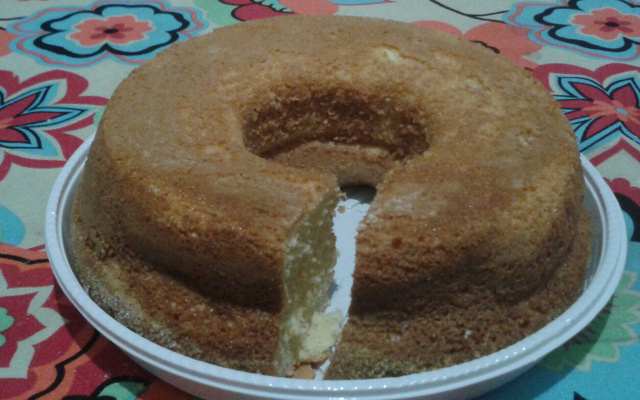 Bolo de fubá com leite de coco