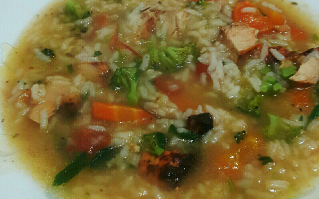 Sopa de brócolis com rúcula by Renato Marcon