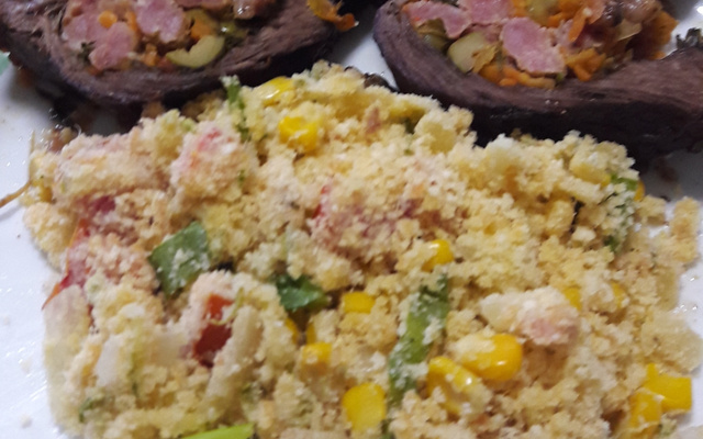 Fraldinha recheada com linguiça e farofa