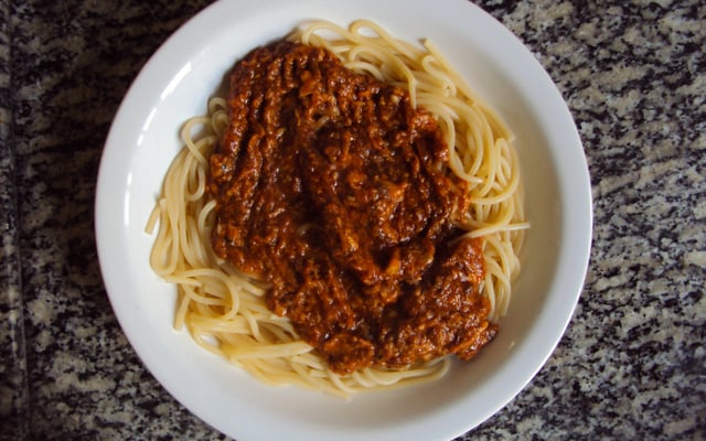 Macarrão ao molho especial de sardinha