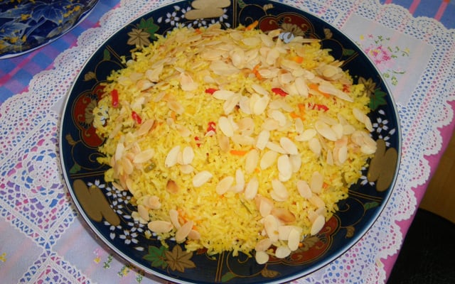 Frango com arroz e açafrão