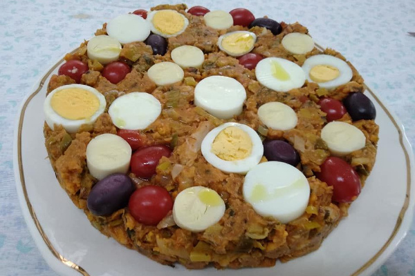 Cuscuz paulista de alho poró