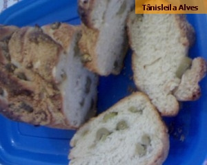 Pão de alho com azeitonas