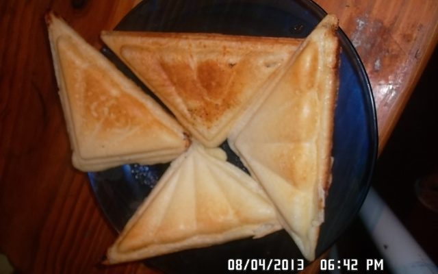 Pão de queijo na sanduicheira