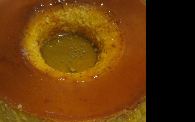 Pudim de leite condensado furadinho