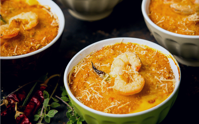 Escondidinho de aipim com camarão 