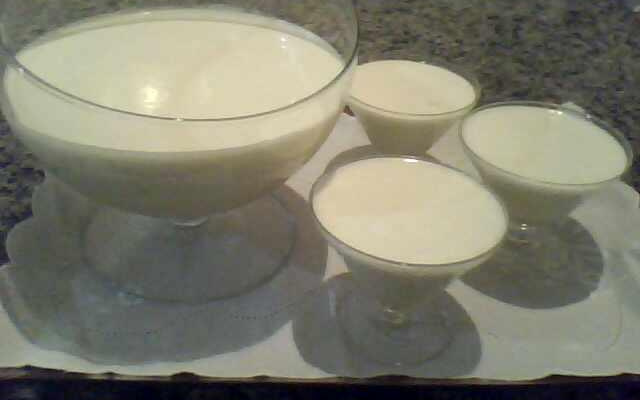 Falsa mousse de chocolate branco