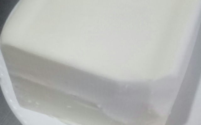 Queijo parmesão falso