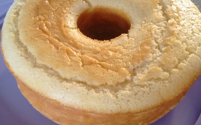 Bolo fofo de nata