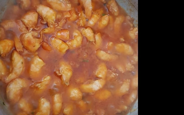Macarrão com camarão delicioso