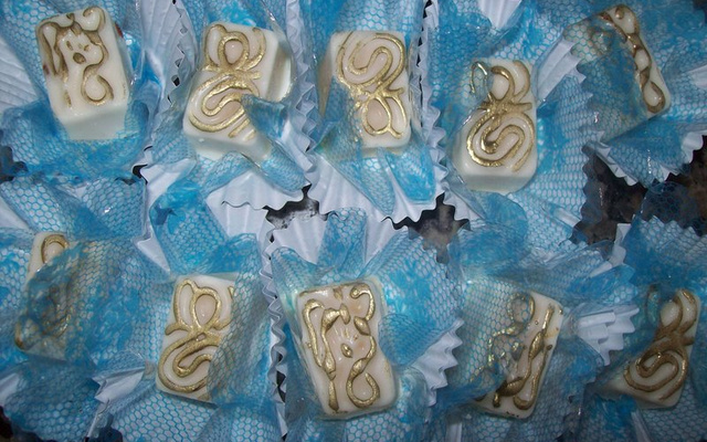 Bombom de chocolate com recheio de maracujá