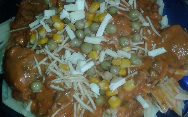 Macarrão com almôndegas