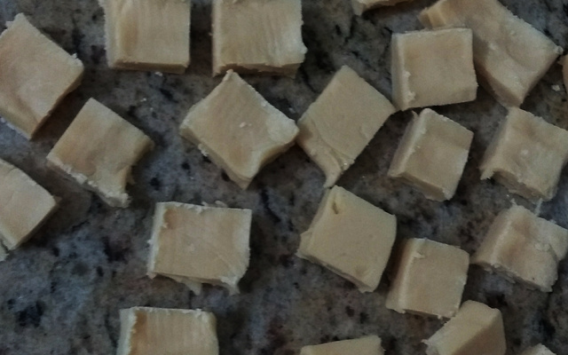 Doce de leite em pedaços