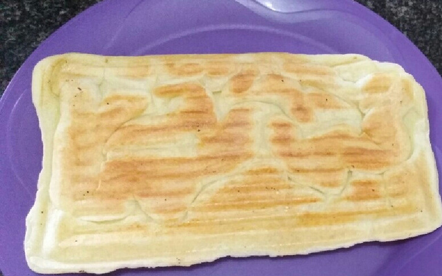 Pão de queijo de sanduicheira