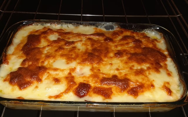 Batata gratinada ao creme branco especial