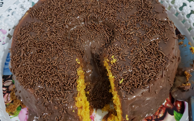 Bolo vulcão de cenoura