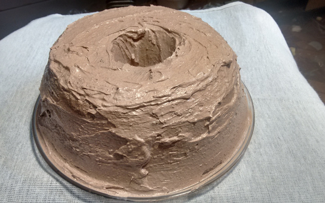 Bolo fácil de chocolate 9 minutos no micro-ondas