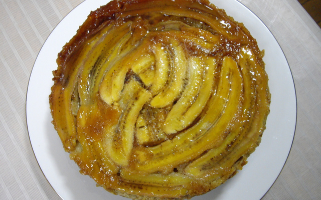 Torta de bananas com amendoim