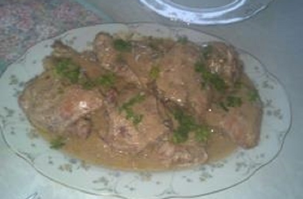 Frango com sopa de cebola e maionese