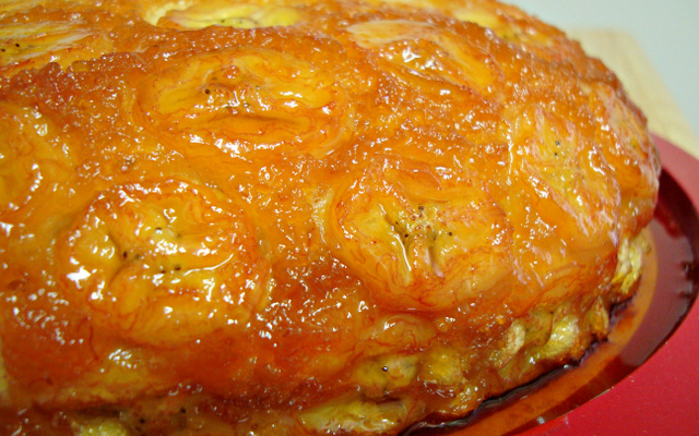Bolo de banana caramelizada