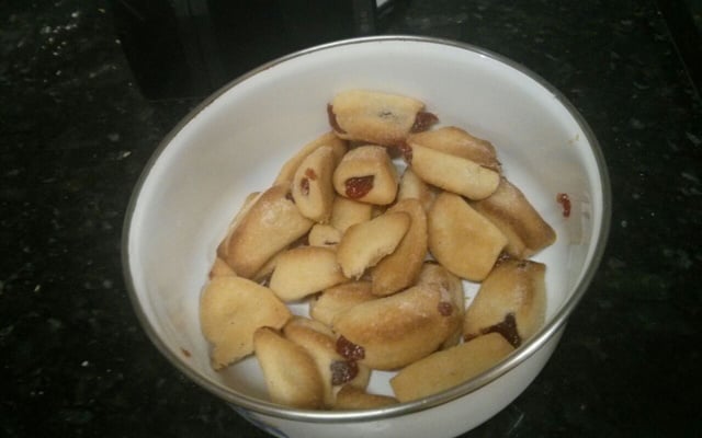 Beliscão de goiabada ( goiabinha )