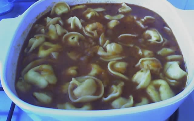 Capeletti ao molho de cenoura