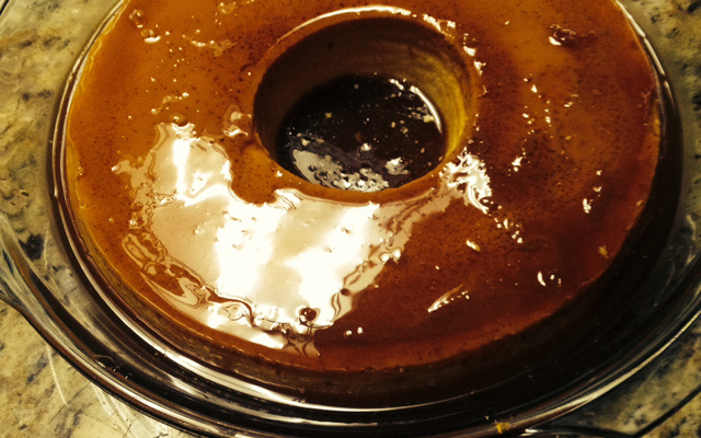 Pudim de leite com coco