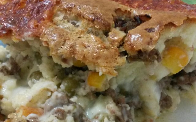 Torta de liquidificador com carne moída