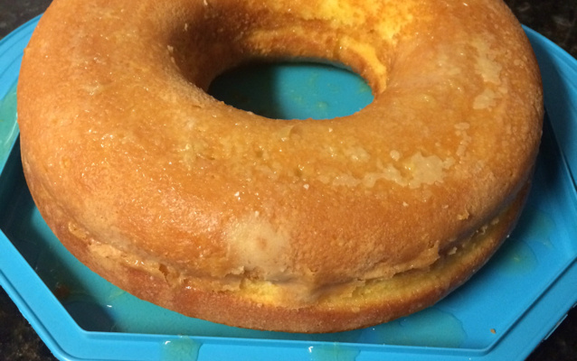 Bolo de laranja com casca fácil