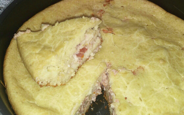 Torta cremosa de calabresa