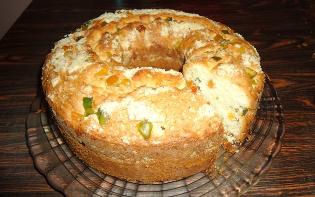 Bolo de fruta cristalizada