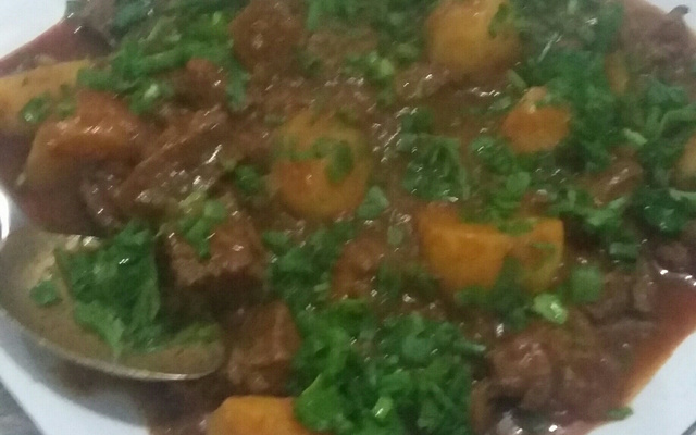 Picadinho de carne ao vinho