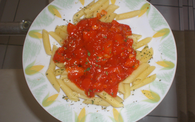 Penne ao molho sugo
