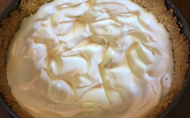 Torta de limão com suspiro