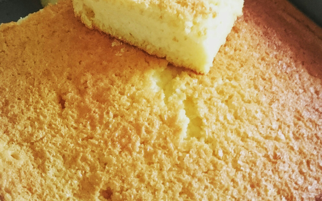 Bolo de fubá cremoso