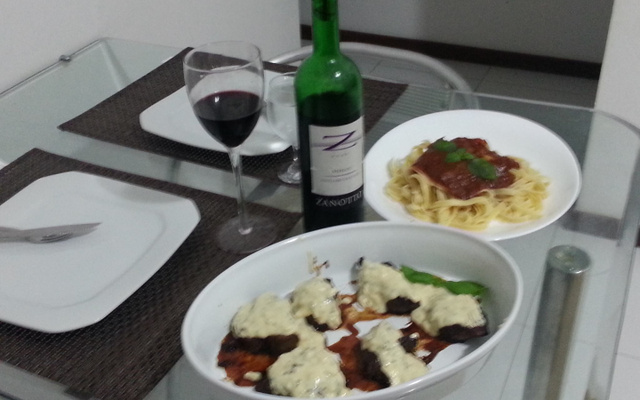 Medalhões de filé mignon com molho delicioso