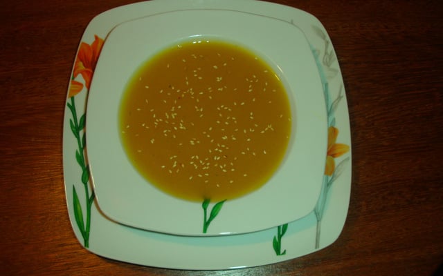Sopa de abóbora com gengibre