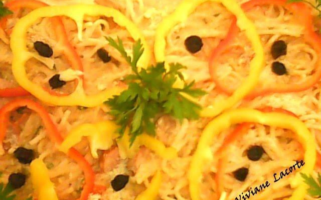 Macarrão com Salsicha e Pimentões