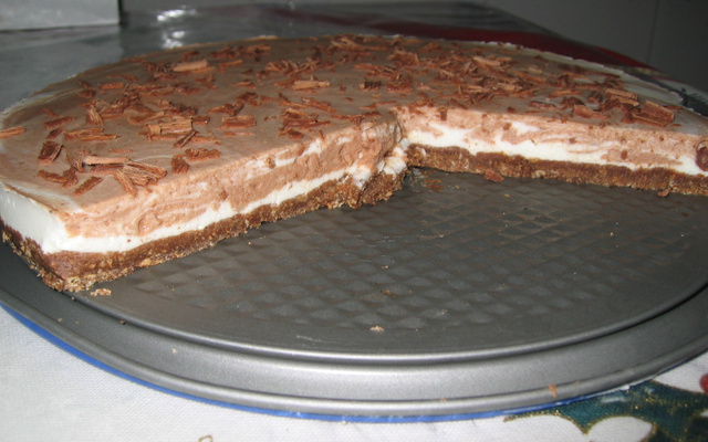 Mousse gelada de chocolate e iogurte