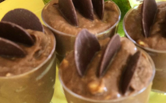 Brigadeiro de abacate com cacau