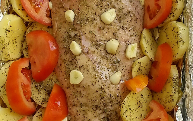 Picanha de forno com batatas