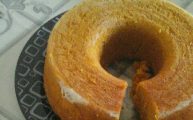 Bolo cremoso de cenoura