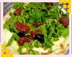 Bacalhau com rúcula e tomate seco