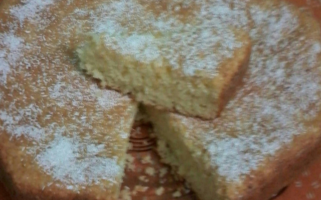 Bolo de aipim com coco
