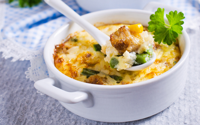 Torta de pão de forma com milho verde