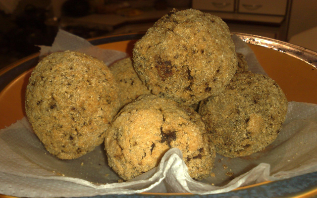 Bolinho Japonês de Carne