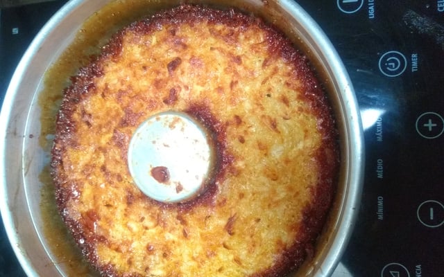 Bolo de macaxeira simples