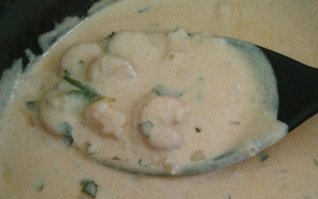 Estrogonofe de camarão