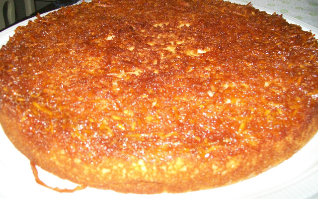 Bolo de mandioca caramelizada